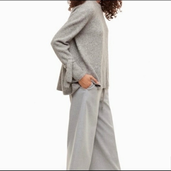 ARITIZIA Babaton Wool Organic Boho Office City Chic Soft Warm Sweater - Women's - Picture 2 of 10